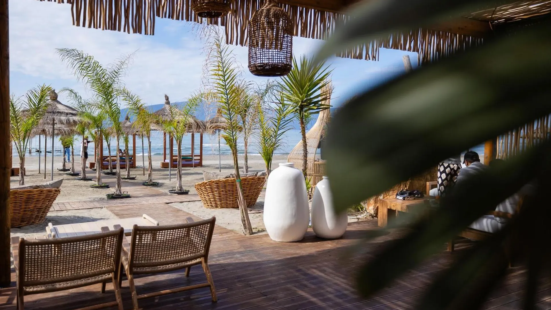 Sea & Sand Wlora Hotel
