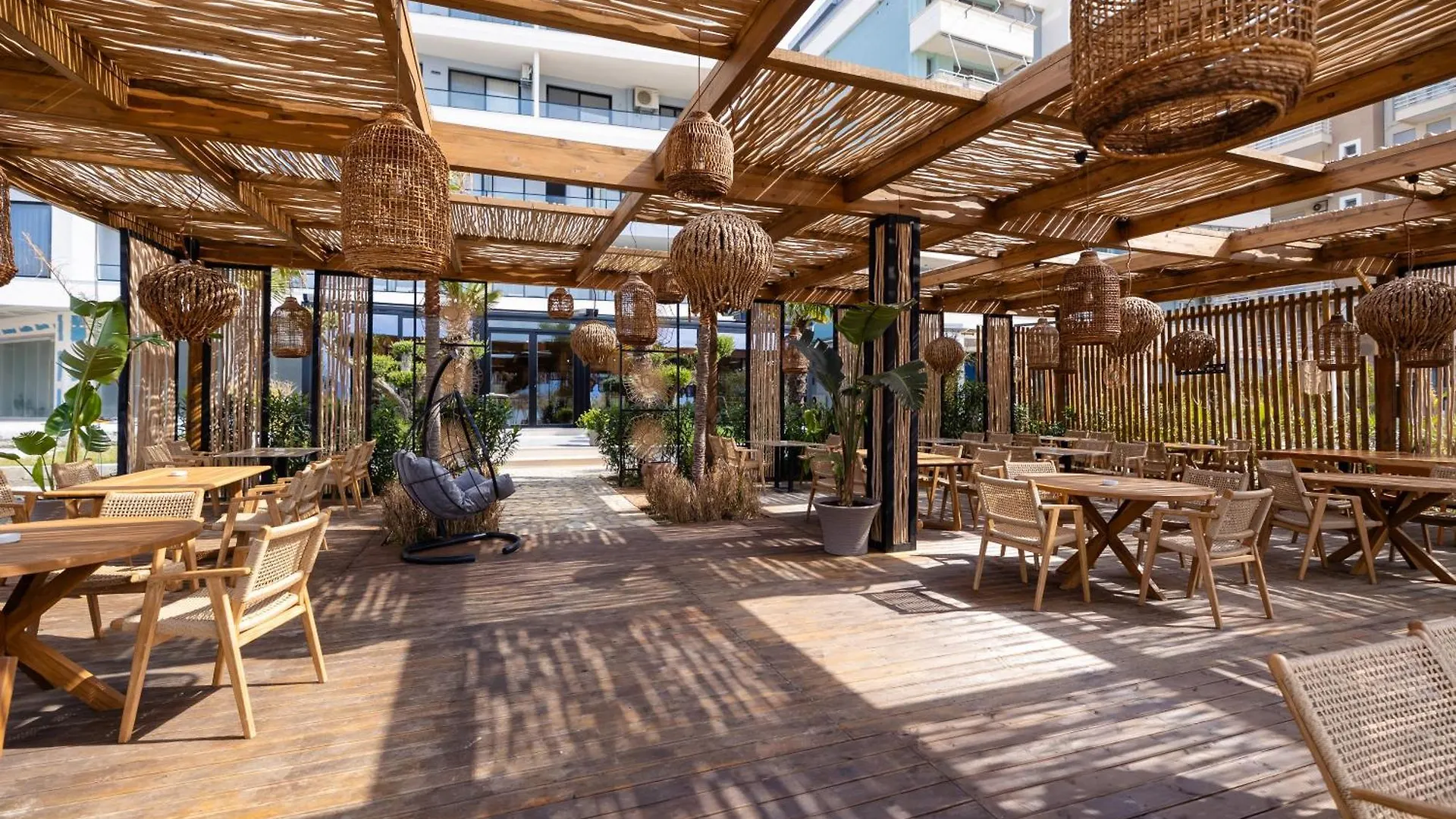 Sea & Sand Vlore
