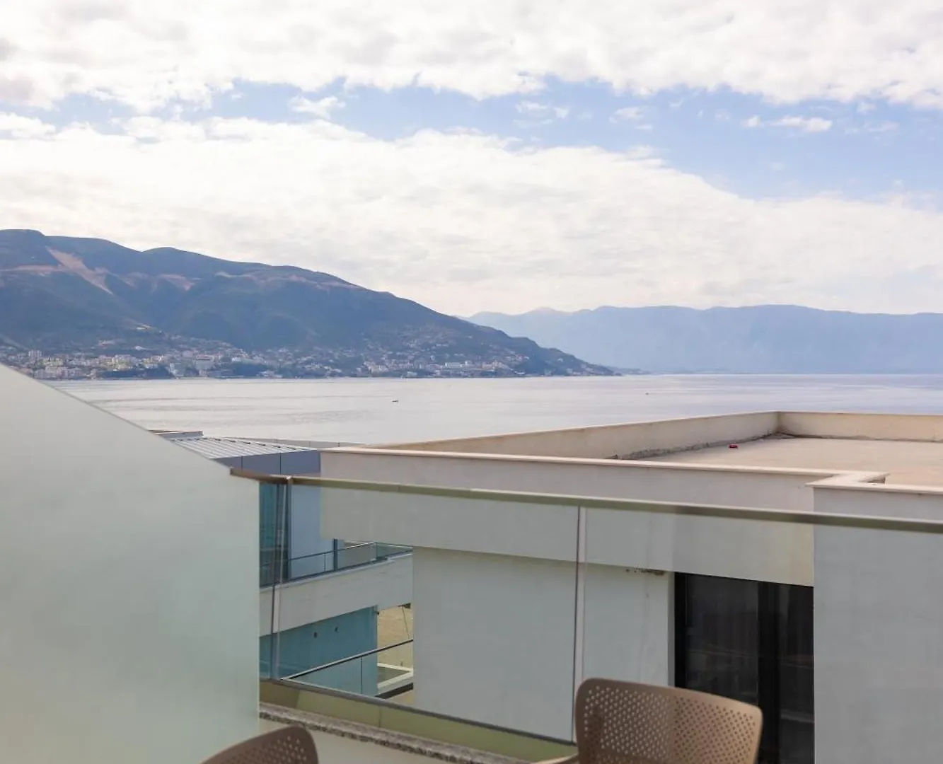 Sea & Sand Vlore 4*,