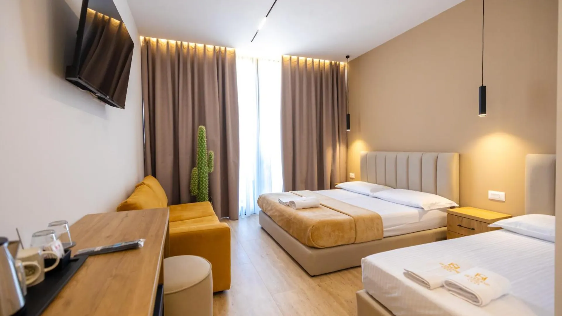 Sea & Sand Vlorë 酒店