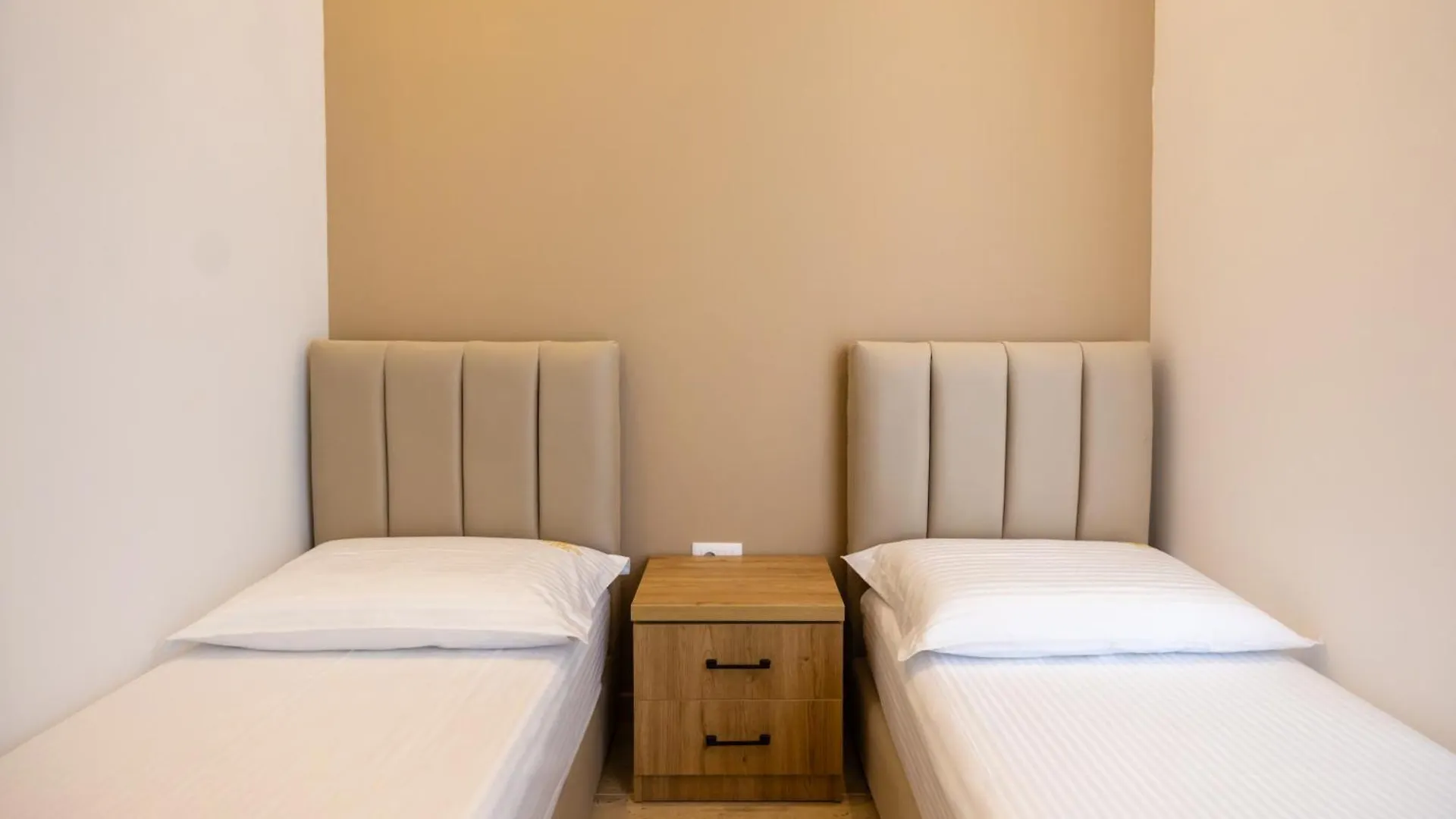 Hotel Sea & Sand Vlore