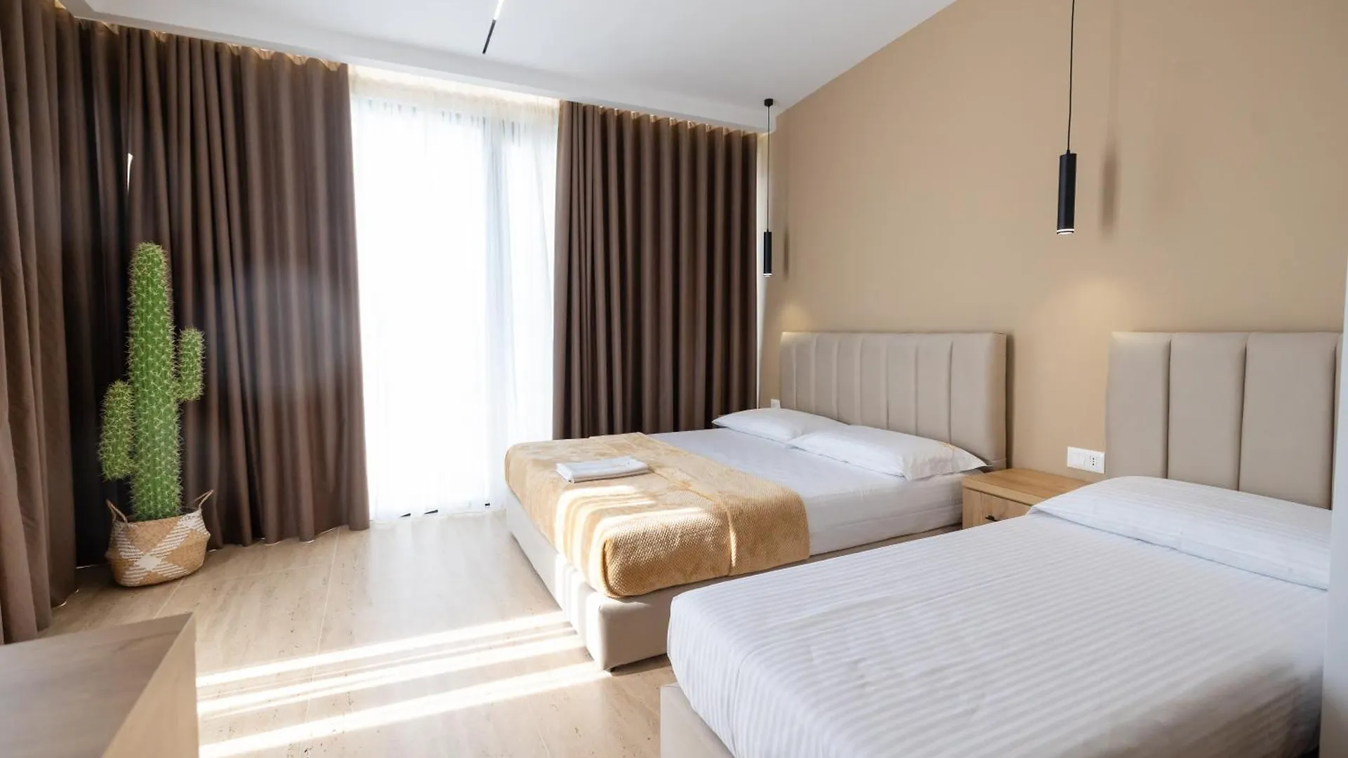Sea & Sand Vlorë 阿尔巴尼亚
